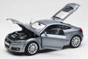 Audi TT 8J Condor Gris Minichamps 1:18 5010500415 Métal Moulé — image 2 sur 8