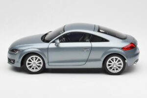 Audi TT 8J Condor Gris Minichamps 1:18 5010500415 Métal Moulé — image 4 sur 8