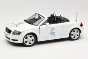 Audi TT 8N Cabriolet Blanc Maisto 1:18 56065 Métal Moulé