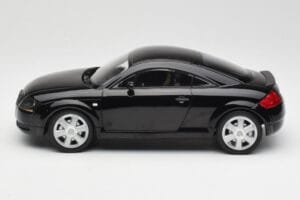 Audi TT 8N Noir Minichamps 1:18 155017021 Métal Moulé — image 3 sur 6