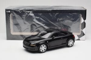 Audi TT 8N Noir Minichamps 1:18 155017021 Métal Moulé — image 6 sur 6