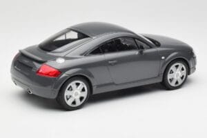 Audi TT 8N Coupé Grey Metallic Minichamps 1:18 155017020 Métal Moulé — image 2 sur 6