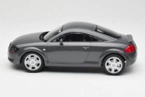 Audi TT 8N Coupé Grey Metallic Minichamps 1:18 155017020 Métal Moulé — image 3 sur 6