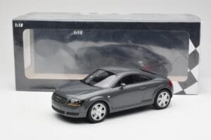 Audi TT 8N Coupé Grey Metallic Minichamps 1:18 155017020 Métal Moulé — image 6 sur 6