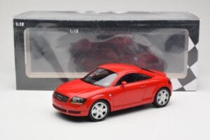 Audi TT 8N Rouge Minichamps 1:18 155017022 Métal Moulé — image 6 sur 6