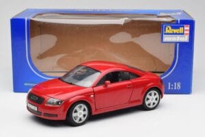 Audi TT 8N Coupe Rouge Revell 1:18 89909092 Métal Moulé — image 8 sur 8