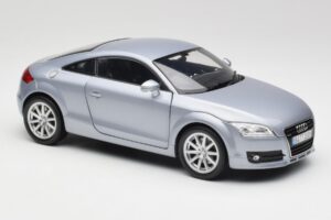 Audi TT 8N RHD Lake Argent Métallique Minichamps 1:18 150015020 Métal Moulé — image 6 sur 8