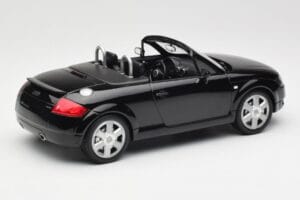 Audi TT 8N Roadster Black Metallic Minichamps 1:18 155017030 Métal Moulé — image 2 sur 6