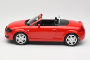 Audi TT 8N Roadster Rouge Minichamps 1:18 155017032 Métal Moulé — image 3 sur 6