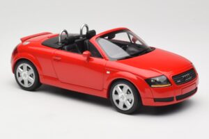 Audi TT 8N Roadster Rouge Minichamps 1:18 155017032 Métal Moulé — image 4 sur 6