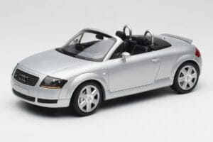 Audi TT 8N Roadster Silver Metallic Minichamps 1:18 155017031 Métal Moulé