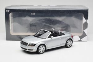 Audi TT 8N Roadster Silver Metallic Minichamps 1:18 155017031 Métal Moulé — image 6 sur 6