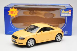 Audi TT 8N Jaune Revell 1:18 08954-M1 Métal Moulé — image 8 sur 8