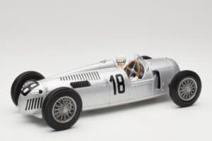 Auto Union Typ C #18 B. Rosemeyer Internationales Eifelrennen Nürburgring Winner 1936 Minichamps 1:18 155361018 Métal Moulé — image 2 sur 6