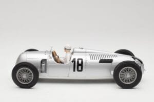 Auto Union Typ C #18 B. Rosemeyer Internationales Eifelrennen Nürburgring Winner 1936 Minichamps 1:18 155361018 Métal Moulé — image 3 sur 6