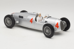 Auto Union Typ C #4 A. Varzi 2nd Place Monaco GP 1936 Minichamps 1:18 155361004 Métal Moulé — image 4 sur 6