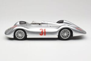 Auto Union Typ C Stromlinie #31 B. Rosemeyer 1937 Argent Revell 1:18 08436 Métal Moulé — image 4 sur 8