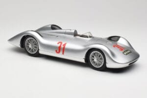 Auto Union Typ C Stromlinie #31 B. Rosemeyer 1937 Argent Revell 1:18 08436 Métal Moulé — image 6 sur 8