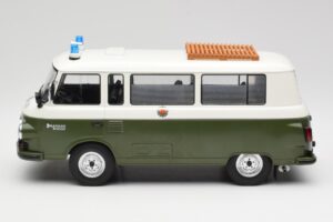 Barkas B1000 Police Populaire MCG 1:18 MCG18009 Métal Moulé — image 5 sur 6