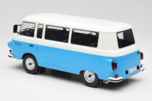 Barkas B1000 Bleu & Blanc MCG 1:18 MCG18007 Métal Moulé — image 4 sur 6