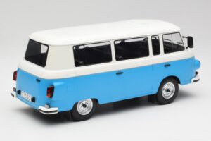 Barkas B1000 Bleu & Blanc MCG 1:18 MCG18007 Métal Moulé — image 5 sur 6