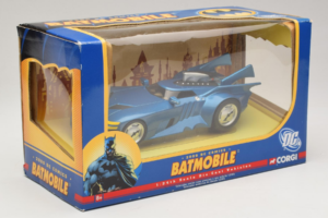 Batmobile DC Comics Corgi 1:24 77511 Métal Moulé — image 2 sur 3