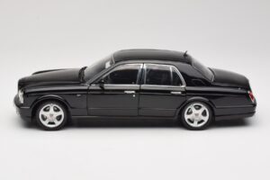 Bentley Arnage R Noir Minichamps 1:18 100139071 Métal Moulé — image 4 sur 8