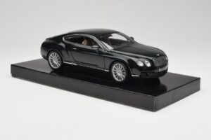Bentley Continental GT Cumbrian Vert Minichamps 1:18 103139623 Métal Moulé — image 7 sur 8