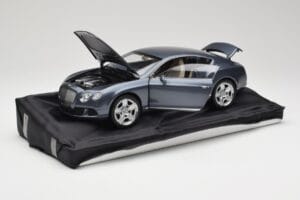 Bentley Continental GT Grey Metallic Minichamps 1:18 100139920 Métal Moulé — image 2 sur 8