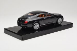 Bentley Continental GT Midnight Emerald Minichamps 1:18 BL389 Métal Moulé — image 3 sur 8