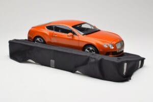 Bentley Continental GT Orange Metallic Minichamps 1:18 100139921 Métal Moulé — image 6 sur 8