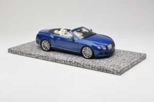 Bentley Continental GT Speed Cabriolet Bleu Minichamps 1:18 107139331 Métal Moulé — image 4 sur 6