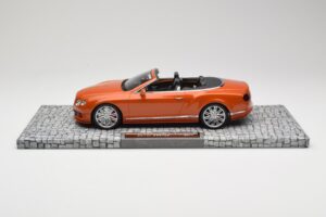 Bentley Continental GT Speed Cabriolet Orange Metallic Minichamps 1:18 107139430 Métal Moulé — image 3 sur 6