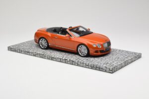 Bentley Continental GT Speed Cabriolet Orange Metallic Minichamps 1:18 107139430 Métal Moulé — image 4 sur 6