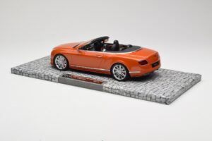 Bentley Continental GT Speed Cabriolet Orange Metallic Minichamps 1:18 107139430 Métal Moulé — image 5 sur 6