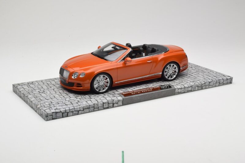 Bentley Continental GT Speed Cabriolet Orange Metallic Minichamps 1:18 107139430 Métal Moulé