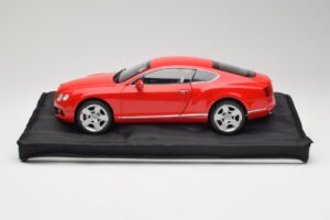 Bentley Continental GT St. James Red Minichamps 1:18 100139922 Métal Moulé — image 4 sur 8