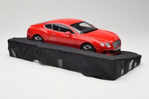 Bentley Continental GT St. James Red Minichamps 1:18 100139922 Métal Moulé — image 6 sur 8