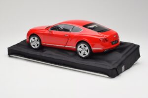 Bentley Continental GT St. James Red Minichamps 1:18 100139922 Métal Moulé — image 7 sur 8