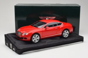 Bentley Continental GT St. James Red Minichamps 1:18 100139922 Métal Moulé — image 8 sur 8