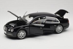 Bentley Flying Spur W12 Diamond Black Kyosho 1:18 08891DBK Métal Moulé — image 2 sur 8