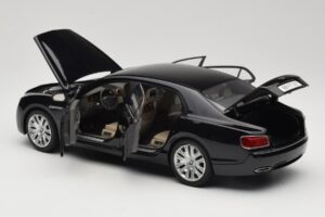 Bentley Flying Spur W12 Diamond Black Kyosho 1:18 08891DBK Métal Moulé — image 5 sur 8