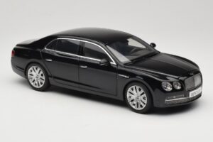 Bentley Flying Spur W12 Diamond Black Kyosho 1:18 08891DBK Métal Moulé — image 6 sur 8