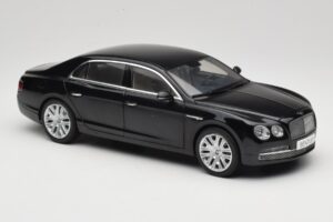 Bentley Flying Spur W12 Onyx Black Kyosho 1:18 08891NX Métal Moulé — image 6 sur 8