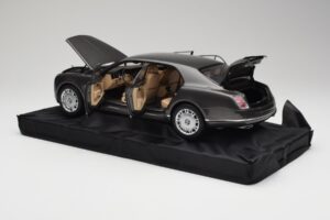 Bentley Mulsanne Brodgar Metallic Minichamps 1:18 BL843 Métal Moulé — image 5 sur 8