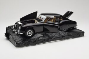 Bentley R-Type Continental Black Metallic Minichamps 1:18 100139420 Métal Moulé — image 2 sur 8