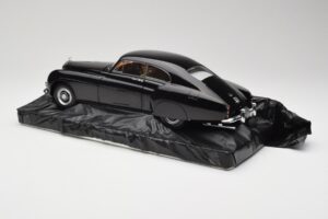 Bentley R-Type Continental Black Metallic Minichamps 1:18 100139420 Métal Moulé — image 7 sur 8