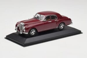 Bentley S1 Continental Flying Spur Bordeaux Minichamps 1:43 436139550 Métal Moulé — image 2 sur 4