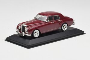 Bentley S1 Continental Flying Spur Crème Minichamps 1:43 436139551 Métal Moulé — image 2 sur 4