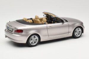 BMW 1 Series E88 Cabriolet Mineral Silver Metallic Kyosho 1:18 80430427020 Métal Moulé — image 3 sur 8